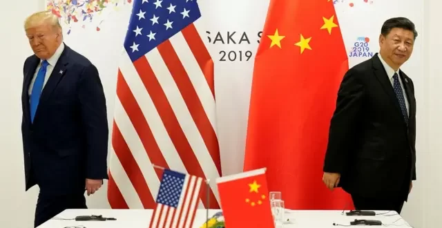 Guerra comercial: EUA iniciam a cobrança de tarifas e China sobretaxa alimentos dos EUA
