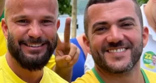 Deputado bolsonarista dá soco em trabalhador no Sambódromo