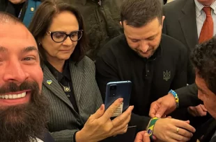 Puxa-sacos de Trump, bolsonaristas mudam de lado e atacam Zelensky após ucraniano ser humilhado nos EUA