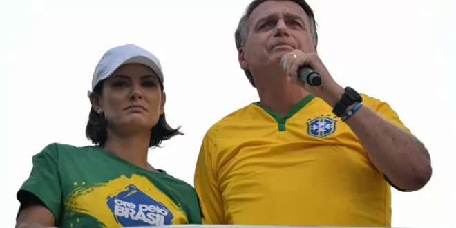 Esvaziado: Michelle não irá ao ato de Bolsonaro no Rio