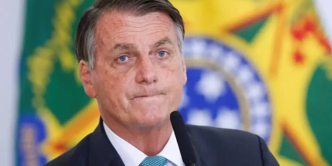 Bolsonaro e mais 7 viram réus por unanimidade no STF