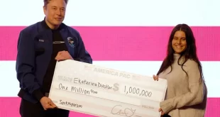 Tudo se compra: Elon Musk distribui cheques de US$ 1 milhão para comprar juízes