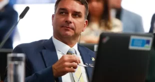 Farra com nosso dinheiro: Flávio Bolsonaro e Luiz Phillipe enviam R$ 1,7 milhão em emendas de ações sigilosas