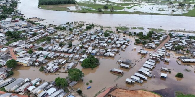 Tarauacá tem 45% das ruas da cidade afetadas pela enchente