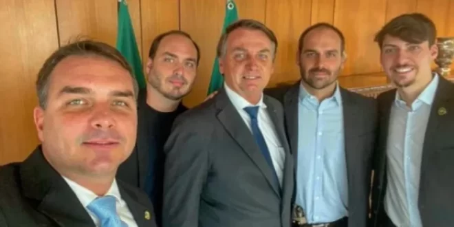 Família Bolsonaro movimentou mais de um milhão nos EUA após derrota nas eleições