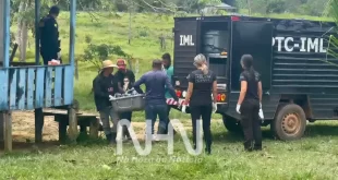 Homem é encontrado morto a golpes de faca dentro da própria residência