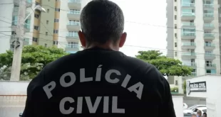 Mulher pede ajuda por bilhete e é resgatada após passar 5 anos em cárcere privado