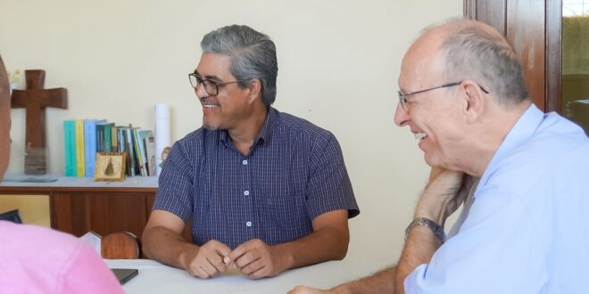 Edvaldo se reúne com Dom Flávio Giovenale e garante destinação de recursos para projetos sociais da Diocese de Cruzeiro do Sul