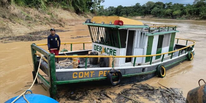 Deracre executa limpeza de entulhos nas estações de tratamento de água em Rio Branco