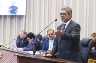 Edvaldo Magalhães diz que videoaula do concurso da Educação não tem critérios objetivos de avaliação e não descarta ‘chuva’ de judicialização