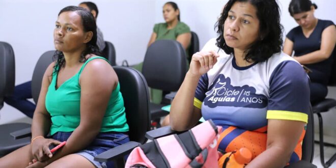 Educação promove palestra para famílias de alunos neurodivergentes