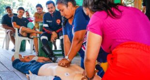Barqueiros do Croa fazem curso de suporte básico de vida