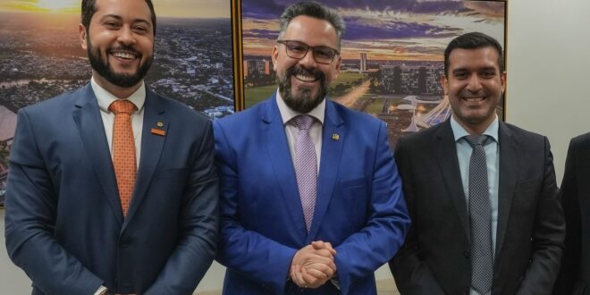 Jarude e presidente nacional do NOVO convidam Alan Rick para disputar o governo pelo partido em 2026