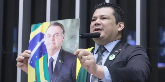 Deputado que quer a morte de Lula será investigado pela PF e MP