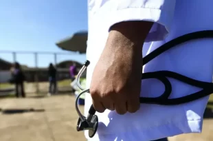 Apenas seis cursos de medicina têm nota máxima no Enade. Nenhum é do Acre