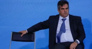 Sem respeito: presidente nacional do PP faz piada com a morte do Papa e apanha nas redes