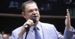 Chantagem com dinheiro público: PL ameaça se apropriar das emendas se Hugo Motta não pautar a anistia