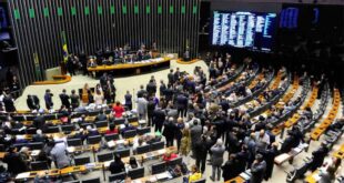 Olha os responsáveis aí: foi o Congresso que revogou a norma para combater fraudes no INSS