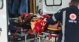 Homem é atingido por tiros dentro de casa enquanto dormia