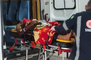 Homem é atingido por tiros dentro de casa enquanto dormia