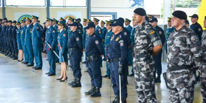 Governo promove praças e oficiais da Polícia Militar e do Corpo de Bombeiros