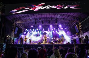 Festa do Trabalhador reuniu milhares na Arena da Floresta ao som de Chiclete com Banana