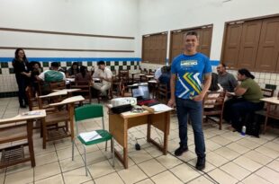 Professores do Ensino Médio participam de formação continuada
