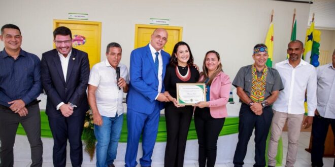 Vice-governadora Mailza recebe o título de cidadã manciolimense