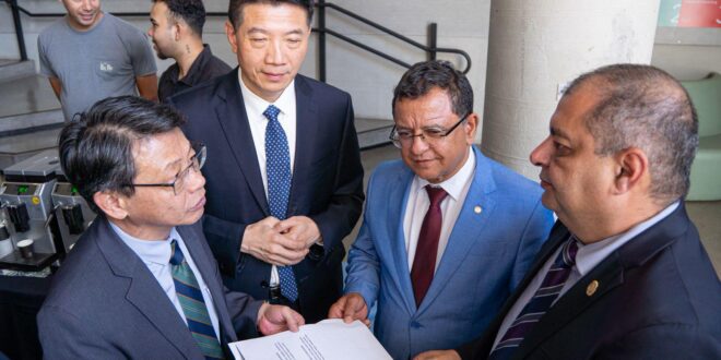 China e Acre estreitam relações comerciais através de Luiz Gonzaga e Assur Mesquita 