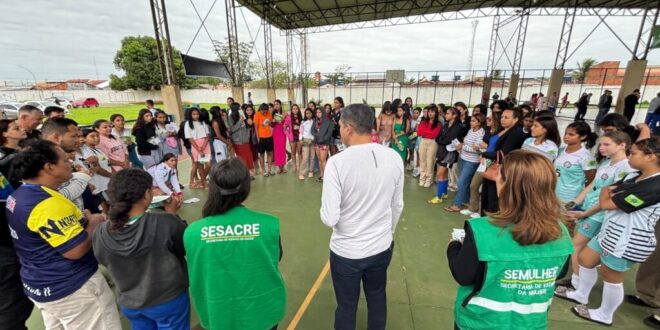 Governo do Acre leva campanha de conscientização sobre direitos das alunas-atletas aos Jogos Estudantis