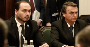 Empresa de software negociado por Bolsonaro terá que indenizar WhatsApp por invadir contas ilegalmente