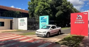 Jovem de 14 anos morre após ser atacada a tesouradas por colega dentro de colégio