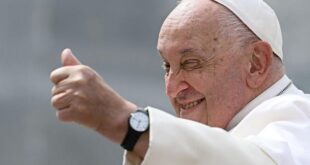 Coisas do Papa Francisco: papamóvel vai virar unidade de saúde para crianças em Gaza