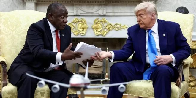 Deu preto no branco: presidente da África do Sul chama Trump de corrupto dentro da Casa Branca