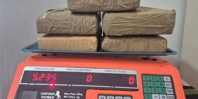 Drogas no Acre: adolescente é apreendida com mais de R$ 50 mil em skunk
