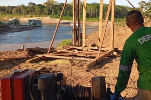 Governo inicia construção da passarela sobre o Rio Amônia