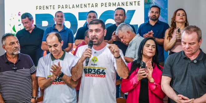 Nicolau Júnior encerra caravana em Cruzeiro do Sul com apelo por união e reconstrução definitiva da BR-364