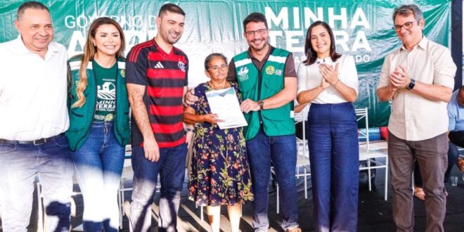 Governo do Estado entrega 656 títulos definitivos em Cruzeiro do Sul