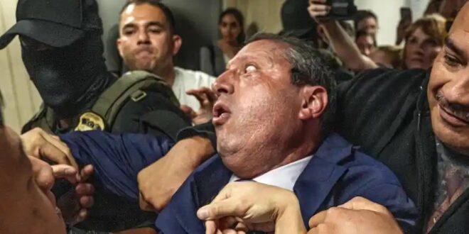 Prisão de opositores a Trump alarma política nos EUA e republicanos ameaçam matar manifestantes