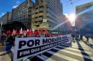 A serviço da especulação imobiliária: Tarcísio de Freitas e Ricardo Nunes querem despejar meio milhão de pessoas