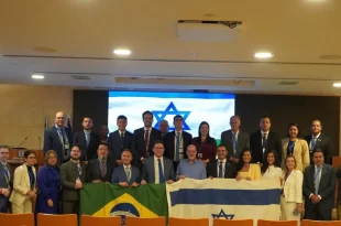 Preocupação zero: políticos brasileiros passeavam em Israel enquanto regime sionista mantinha brasileiro em solitária