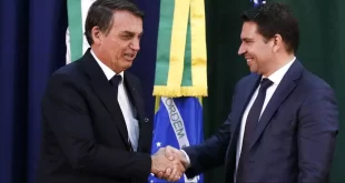 Eis a prova: PF obteve áudio de conversa entre Bolsonaro e Ramagem para blindar Flávio de investigações sobre 'rachadinha'