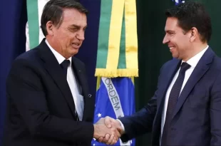 Eis a prova: PF obteve áudio de conversa entre Bolsonaro e Ramagem para blindar Flávio de investigações sobre 'rachadinha'