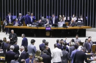 Aprenda a votar ou se lasque: sua conta de luz vai subir porque deputados derrubaram veto de Lula para favorecer empresários do setor elétrico
