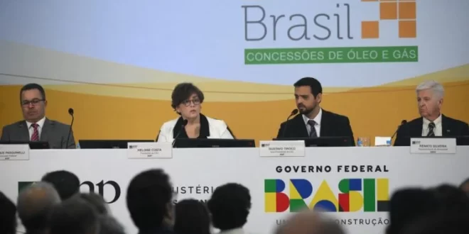 Entregando: ExxonMobil, Petrobras arremata 10 dos 47 blocos de petróleo da Margem Equatorial