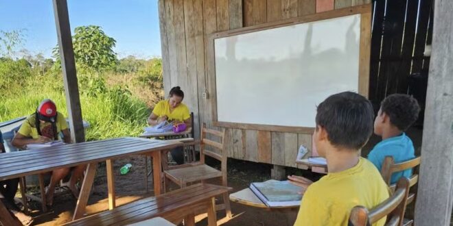 Escola curral: aulas na Escola Limoeiro são suspensas a pedido do MPAC