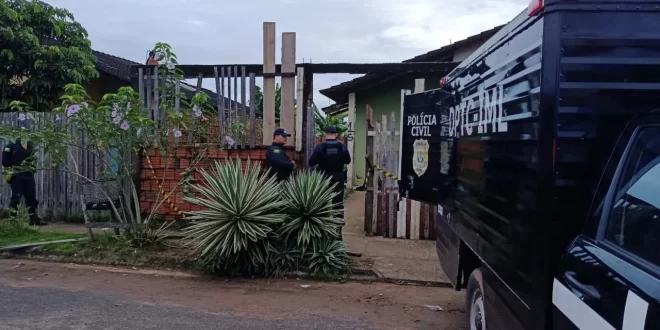 Mulher é encontrada morta em casa ao lado dos filhos de 6 meses, 2 e 4 anos