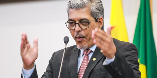 Edvaldo Magalhães destaca assinatura de documento entre Brasil e China para construção de ferrovia interoceânica, que passa pelo Acre