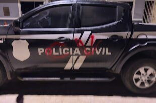 Violência no Acre: Comando Vermelho picha viatura da Polícia Civil