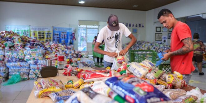 Troca de ingressos por alimentos para shows na Expoacre já atinge 80 mil quilos de doações